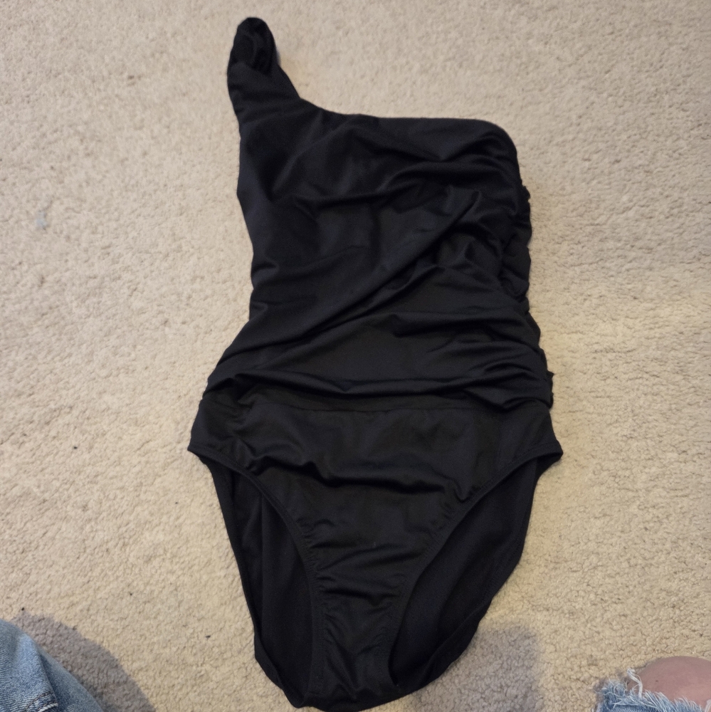 Chic Black Asymmetrical One-Piece Swimsuit